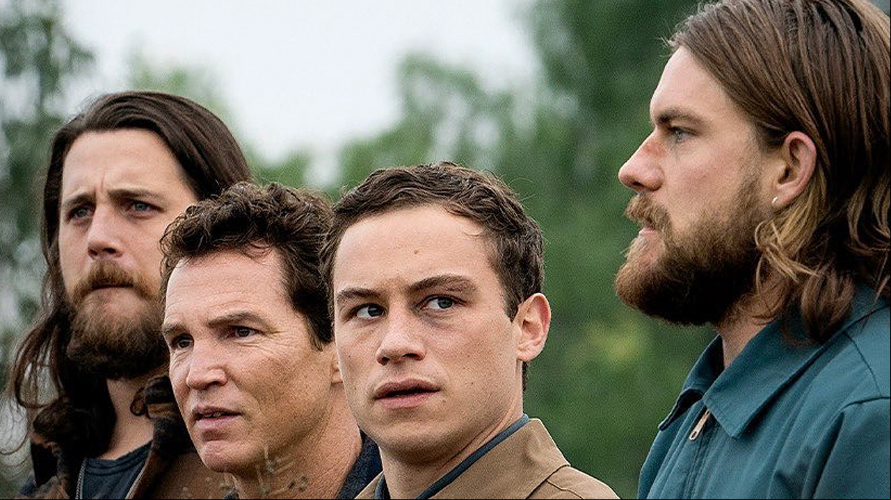 кадр из сериала «По волчьим законам»